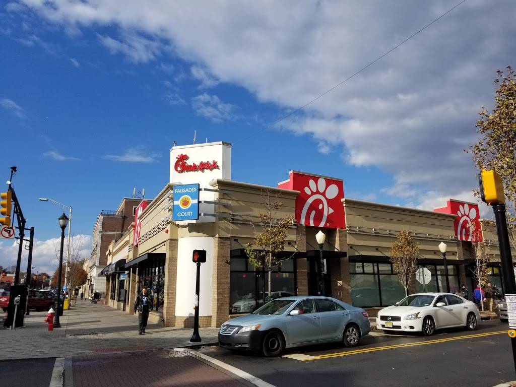 Chick-fil-A | restaurant | 2 Nathaniel Pl, Englewood, NJ 07631, USA | 2012272050 OR +1 201-227-2050