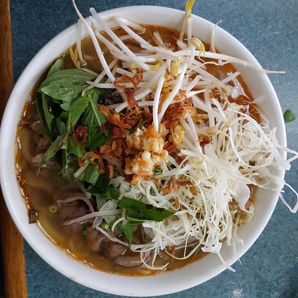 Banh Cuon Pho Ga | restaurant | 1772 St Clair Ave W, Toronto, ON M6N 1J3, Canada | 4166513771 OR +1 416-651-3771