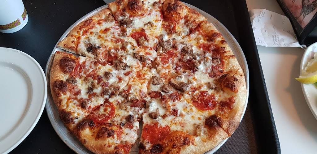The Loop Pizza Grill | restaurant | 4591 Lakeside Dr #101, Jacksonville, FL 32210, USA | 9043847301 OR +1 904-384-7301
