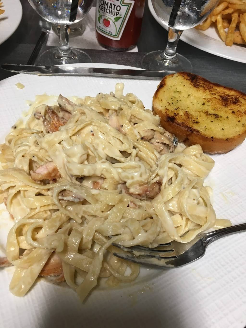 Monument | restaurant | 2480 S Glebe Rd, Arlington, VA 22206, USA | 7036825500 OR +1 703-682-5500