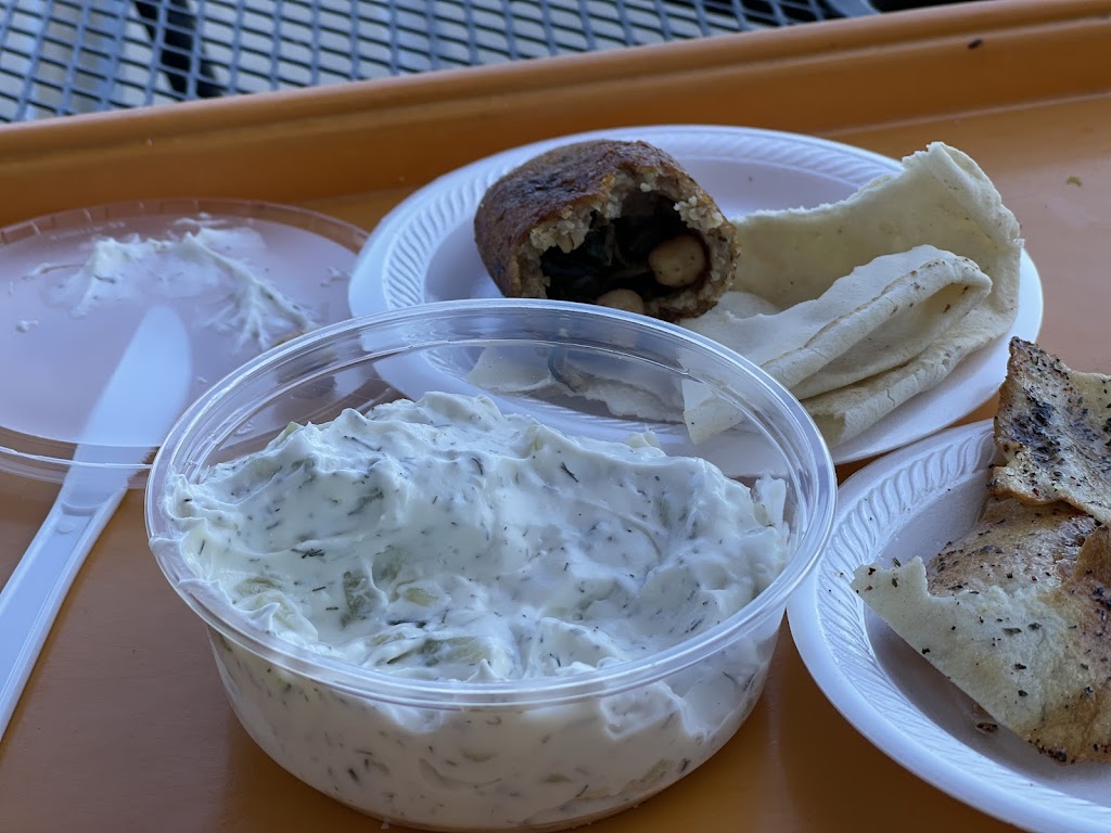 Oceanfront Convenience Store & Lolas Kitchen | restaurant | 339 Ocean Blvd, Hampton, NH 03842, USA | 6036017528 OR +1 603-601-7528