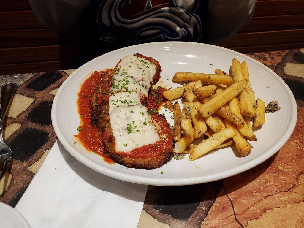 Carrabbas Italian Grill | meal takeaway | 10586 Metcalf Ave, Overland Park, KS 66212, USA | 9133857811 OR +1 913-385-7811