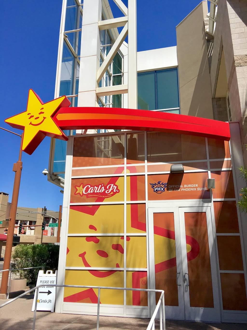 Carls Jr. | restaurant | 201 E Jefferson St, Phoenix, AZ 85004, USA | 6022581470 OR +1 602-258-1470