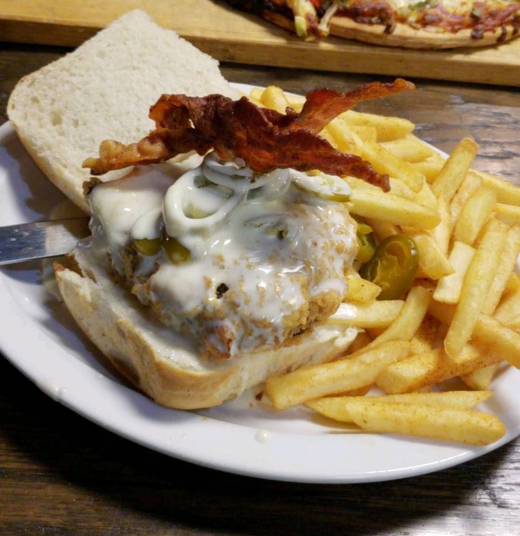 Desi Romanos Sports Bar & Grill | restaurant | 3809 Paris Rd, Chalmette, LA 70043, USA | 5042770824 OR +1 504-277-0824