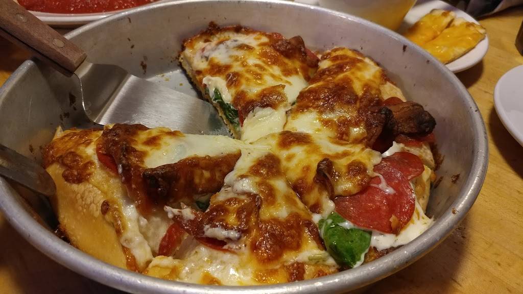 Donatellis | restaurant | 2692 Co Rd E East, St Paul, MN 55110, USA | 6517779199 OR +1 651-777-9199