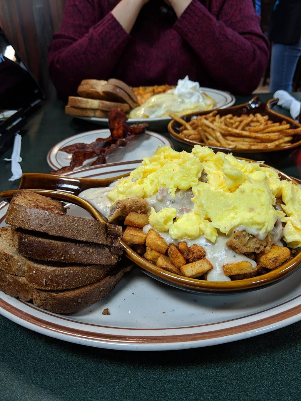 Egg Works | restaurant | 2490 E Sunset Rd, Las Vegas, NV 89120, USA | 7028733447 OR +1 702-873-3447