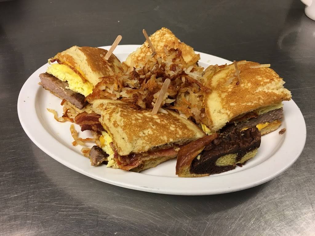 The Lodge of Antioch | restaurant | 899 Main St, Antioch, IL 60002, USA | 8473953373 OR +1 847-395-3373