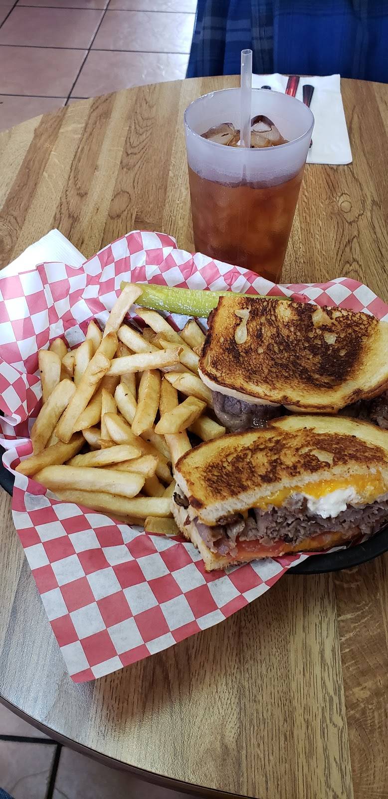 California Als Restaurant | restaurant | 601 W Lockeford St, Lodi, CA 95240, USA | 2093651805 OR +1 209-365-1805