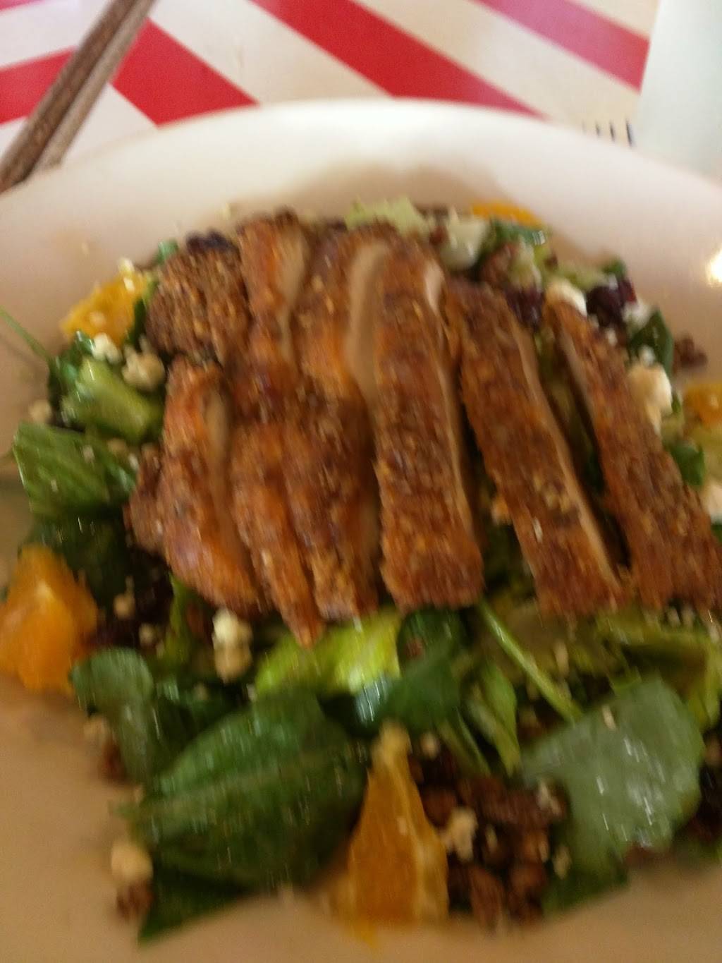 TGI Fridays | restaurant | 601 Anton Blvd, Costa Mesa, CA 92626, USA | 7145402227 OR +1 714-540-2227