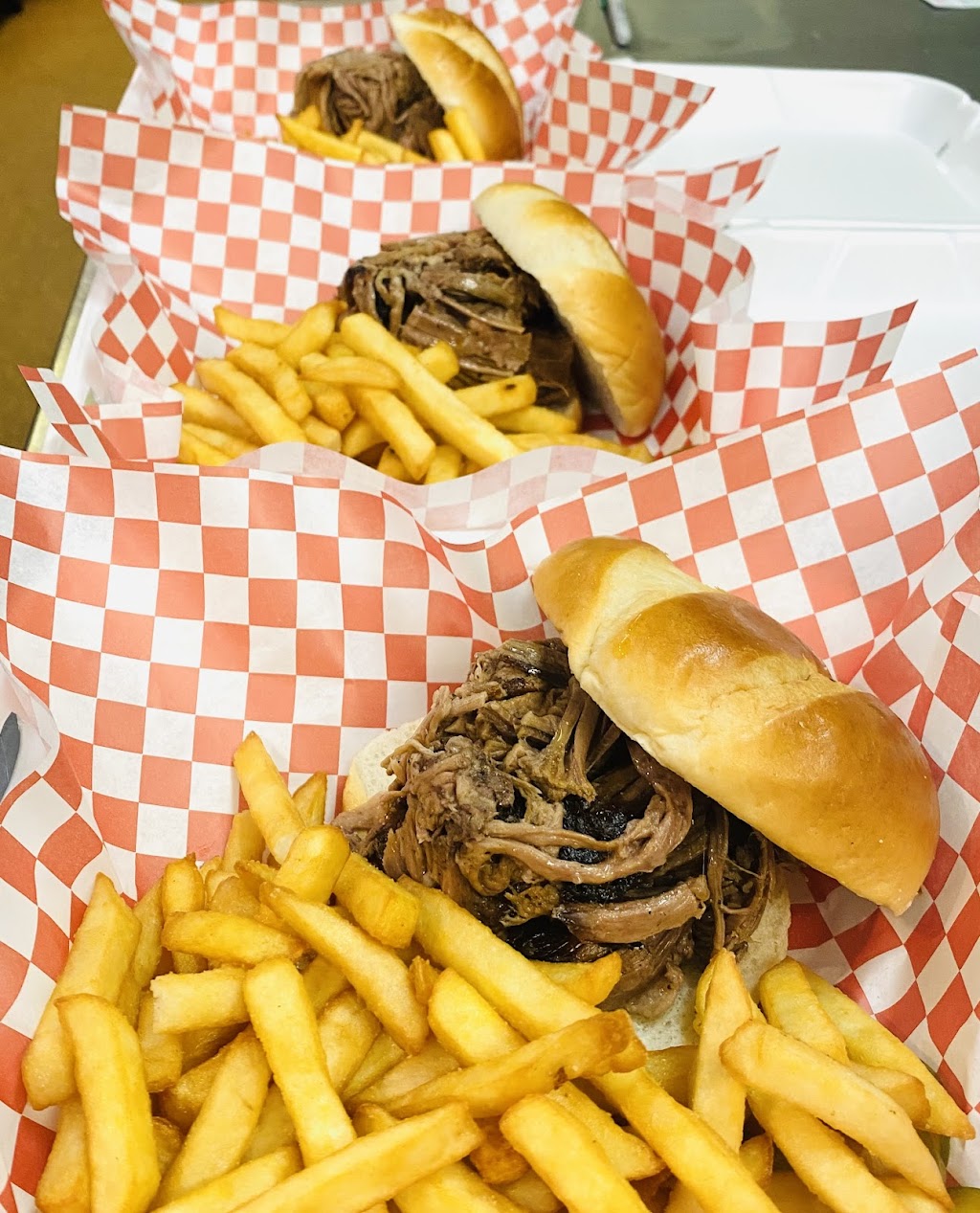 Pats Rib Place, Milwaukee | restaurant | 400 N Water St, Milwaukee, WI 53202, USA | 2625444099 OR +1 262-544-4099