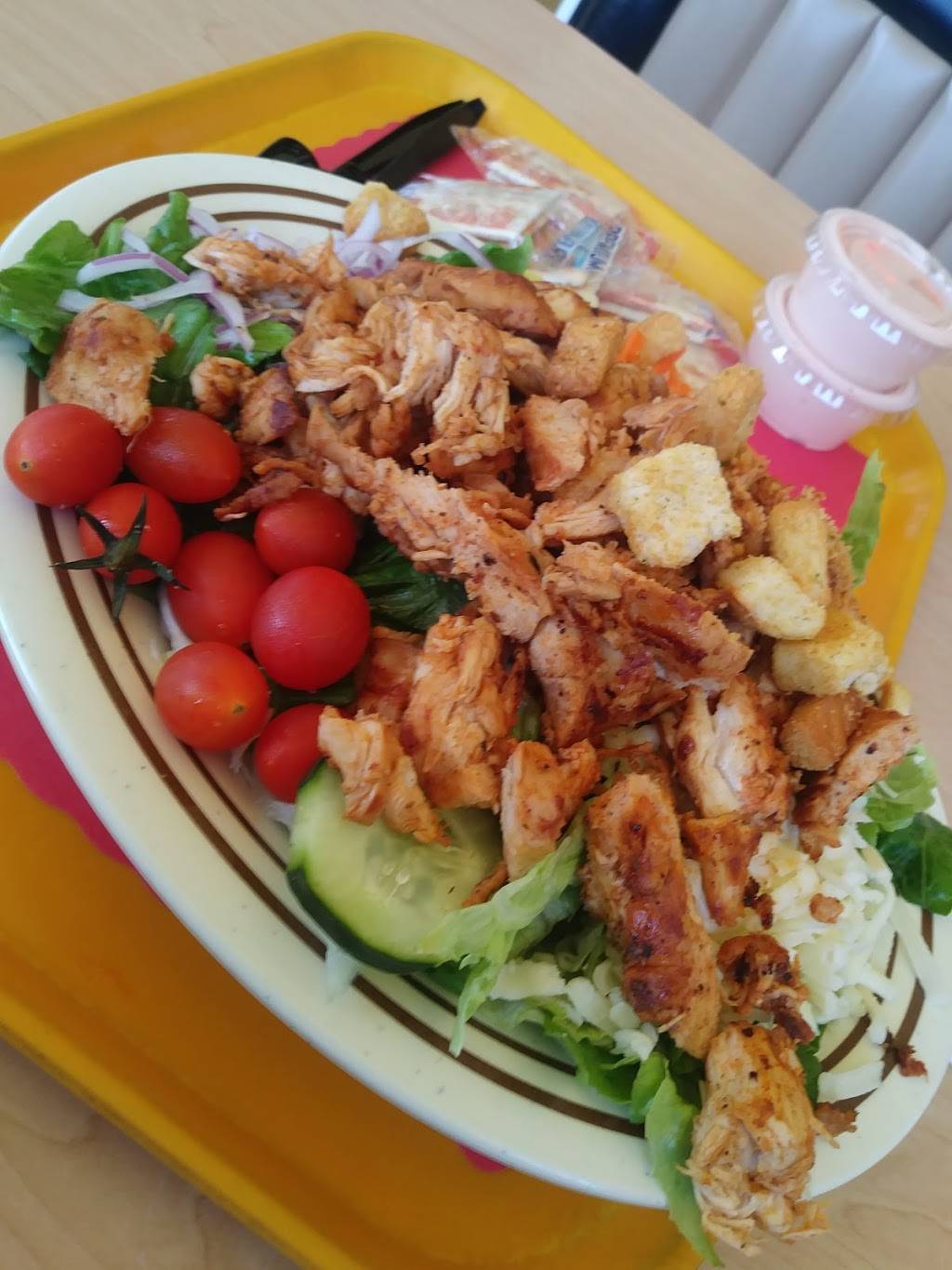 Louis Burgers II | restaurant | 1501 Rosecrans Ave, Compton, CA 90221, USA | 3106039547 OR +1 310-603-9547