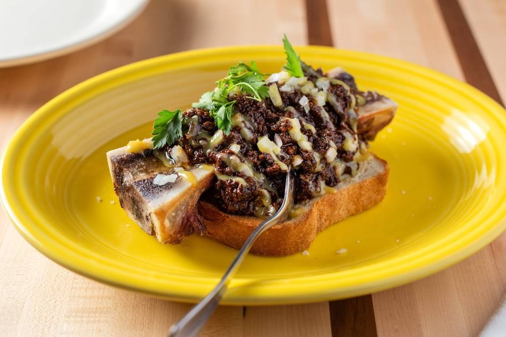 Twain | restaurant | 2445 N Milwaukee Ave, Chicago, IL 60647, USA | 7736978463 OR +1 773-697-8463