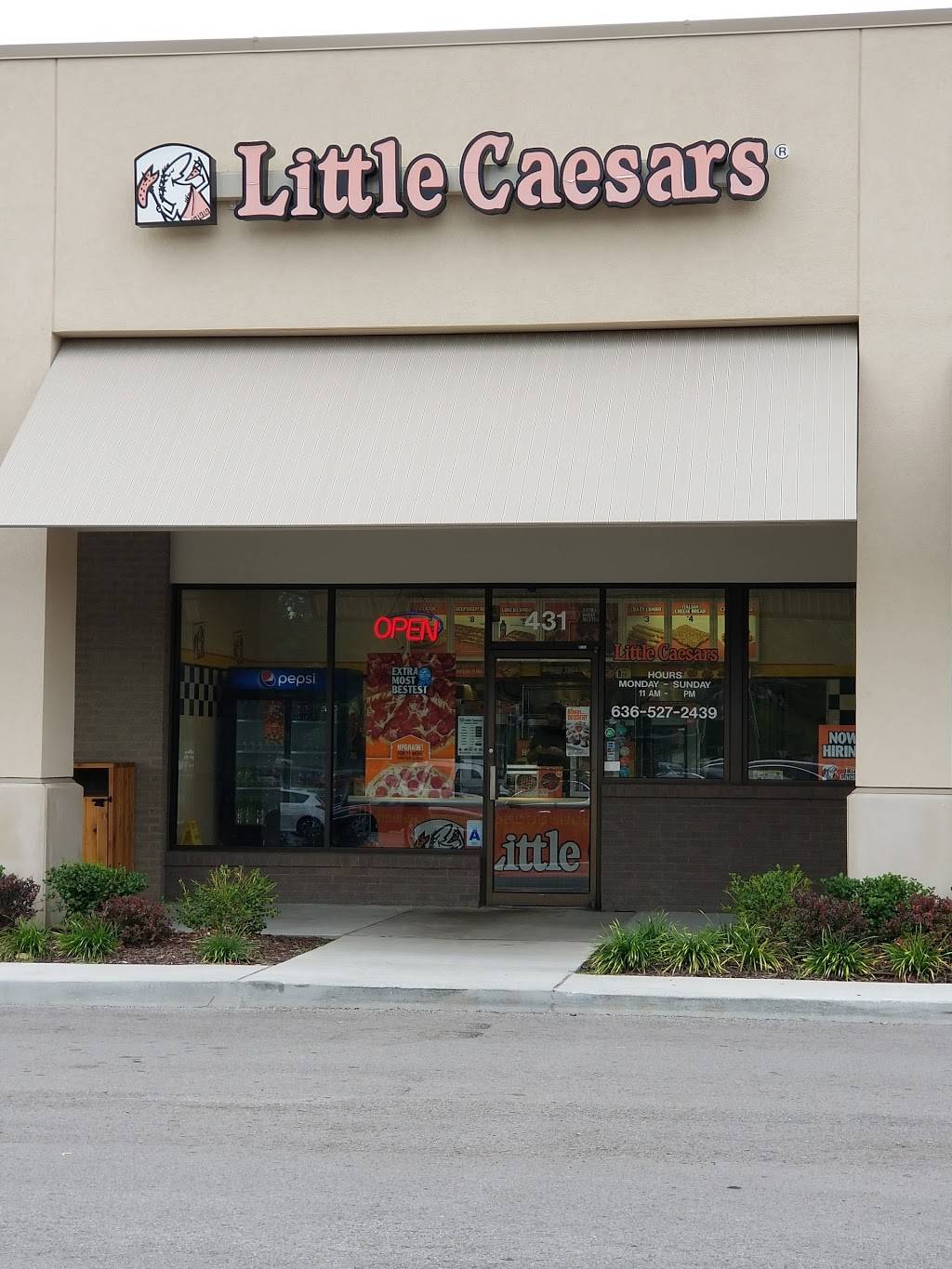Little Caesars Pizza | meal takeaway | 431 Lafayette Center, Manchester, MO 63011, USA | 6365272439 OR +1 636-527-2439