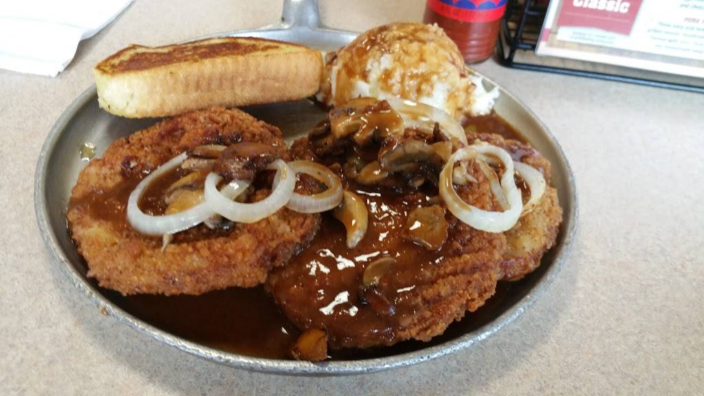 Iron Skillet | restaurant | 162 Luyben Hills Rd, Kingston Springs, TN 37082, USA | 6159523208 OR +1 615-952-3208