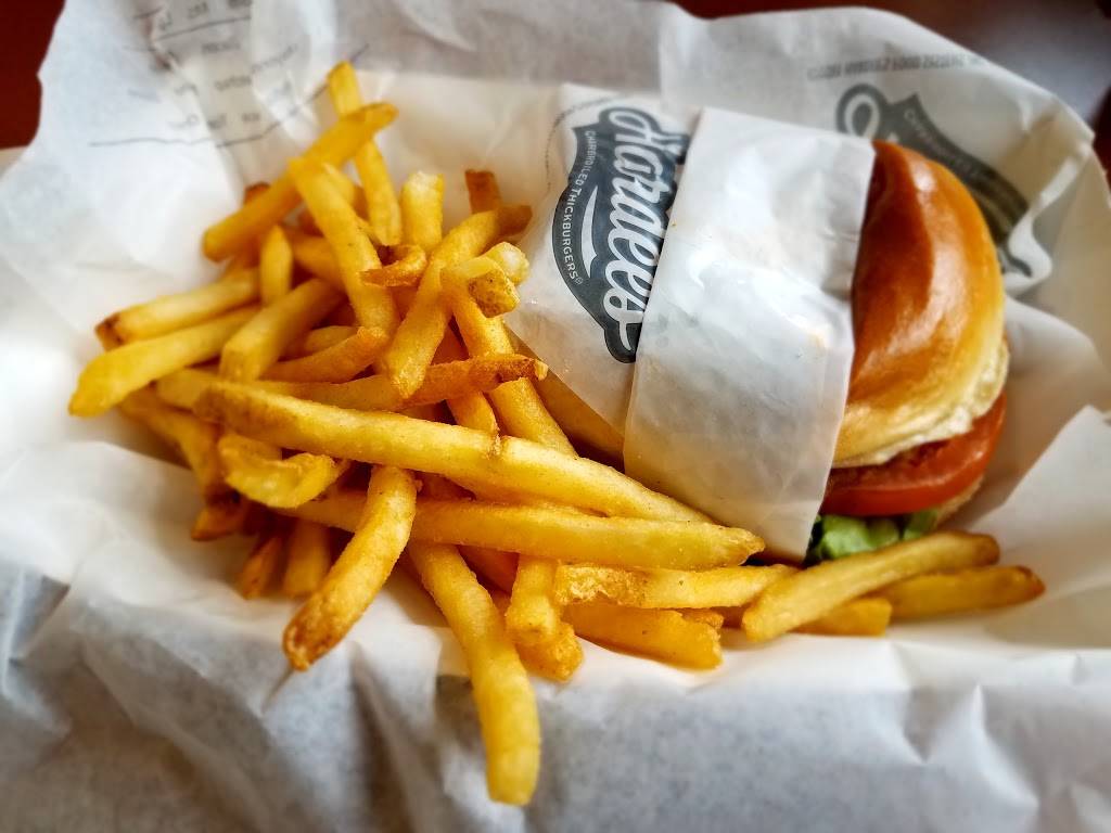Hardees | restaurant | 340 Dove Run Centre Dr, Middletown, DE 19709, USA | 3024492036 OR +1 302-449-2036