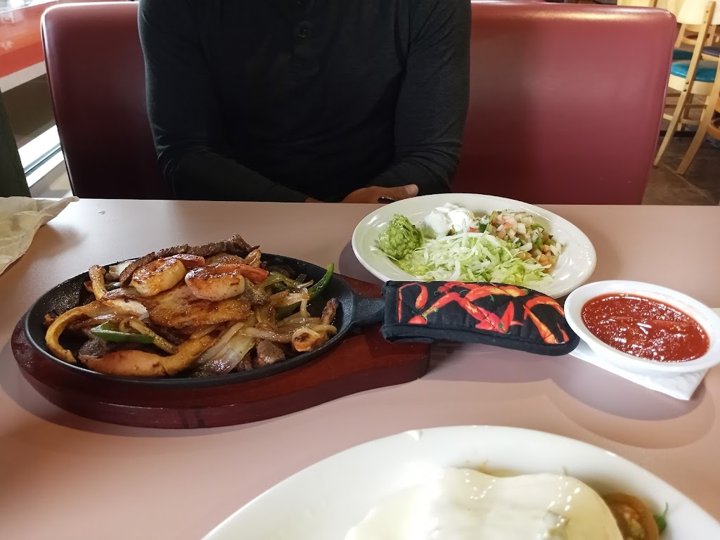 El Poblano Mexican Restaurant and Bar | restaurant | 215 Gage Dr suite A, Hollister, MO 65672, USA | 4175440644 OR +1 417-544-0644