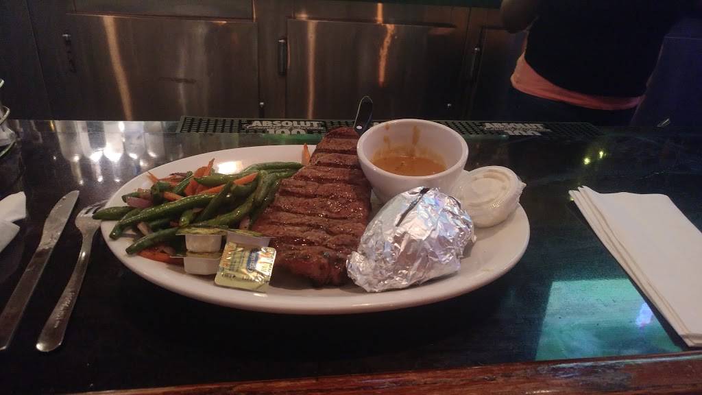 Baileys Restaurant & Bar | restaurant | 17731 Oak Park Ave # A, Tinley Park, IL 60477, USA | 7084297955 OR +1 708-429-7955