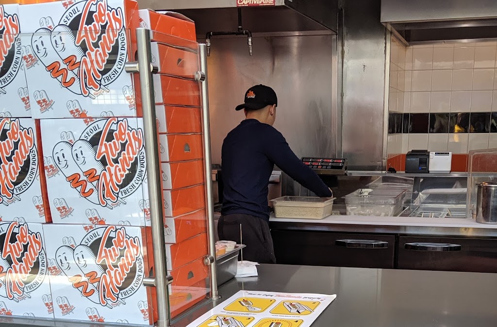 Two Hands Corn Dogs | restaurant | 3811 S Cooper St, Arlington, TX 76015, USA | 2146327669 OR +1 214-632-7669