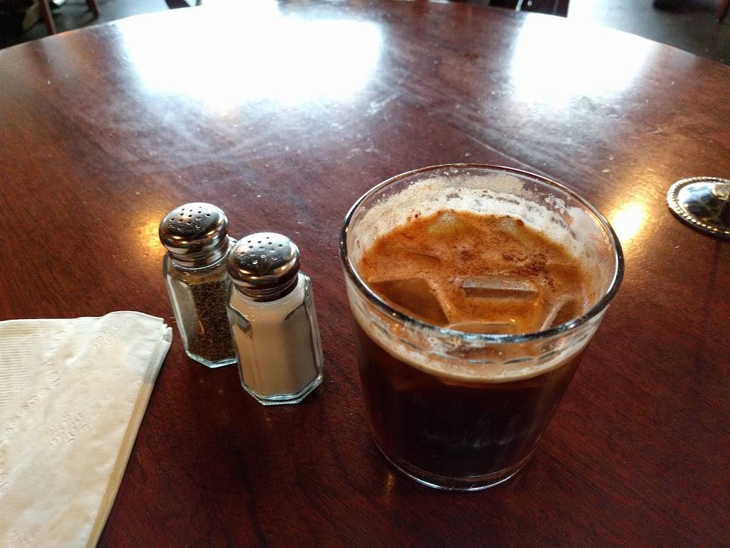 Costellos Travel Caffe | cafe | 2222 NE Broadway St, Portland, OR 97232, USA | 5032870270 OR +1 503-287-0270