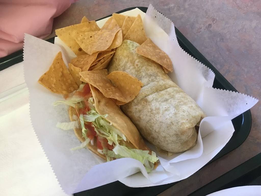 Campos Famous Burritos | restaurant | 2008 Pico Blvd, Santa Monica, CA 90405, USA | 3104504477 OR +1 310-450-4477