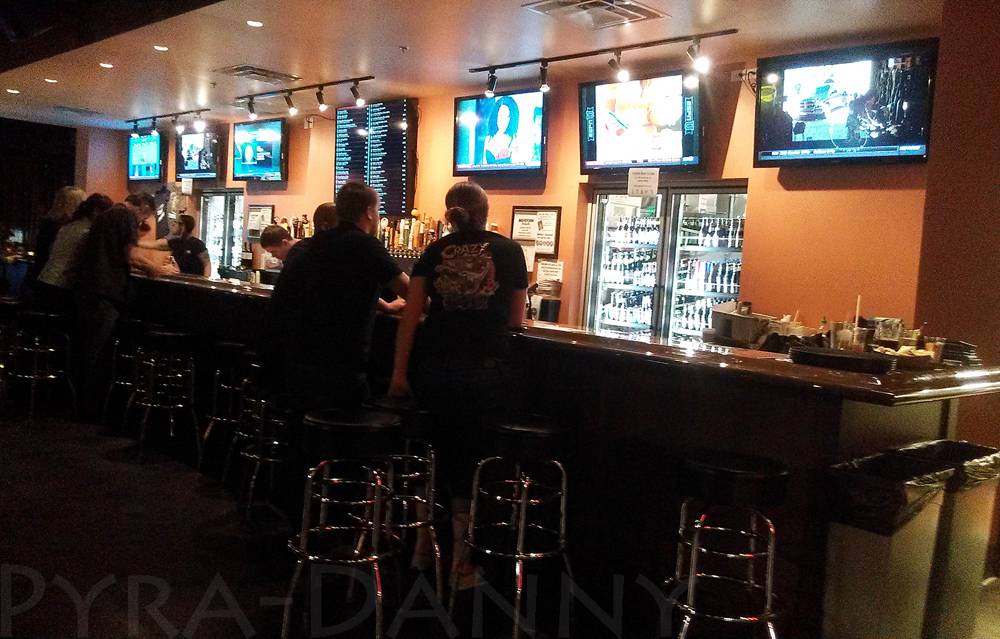 McAuleys Pub | restaurant | 1584 Central Ave, St. Petersburg, FL 33705, USA | 7278955900 OR +1 727-895-5900