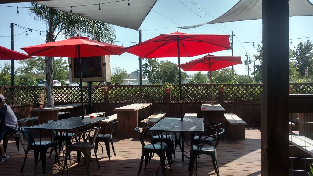 Ladybirds | restaurant | 5519 Allen St, Houston, TX 77007, USA | 7133937647 OR +1 713-393-7647