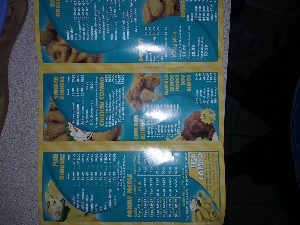 Sharks Fish & Chicken | restaurant | 1404, 3730 Sauk Trail, Richton Park, IL 60471, USA | 7085030300 OR +1 708-503-0300