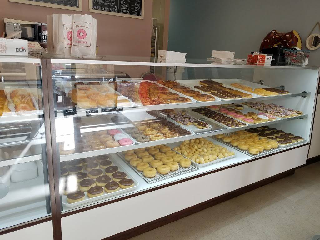 Yummy Donuts | bakery | 1701 S Mustang Rd, Yukon, OK 73099, USA | 4055776929 OR +1 405-577-6929