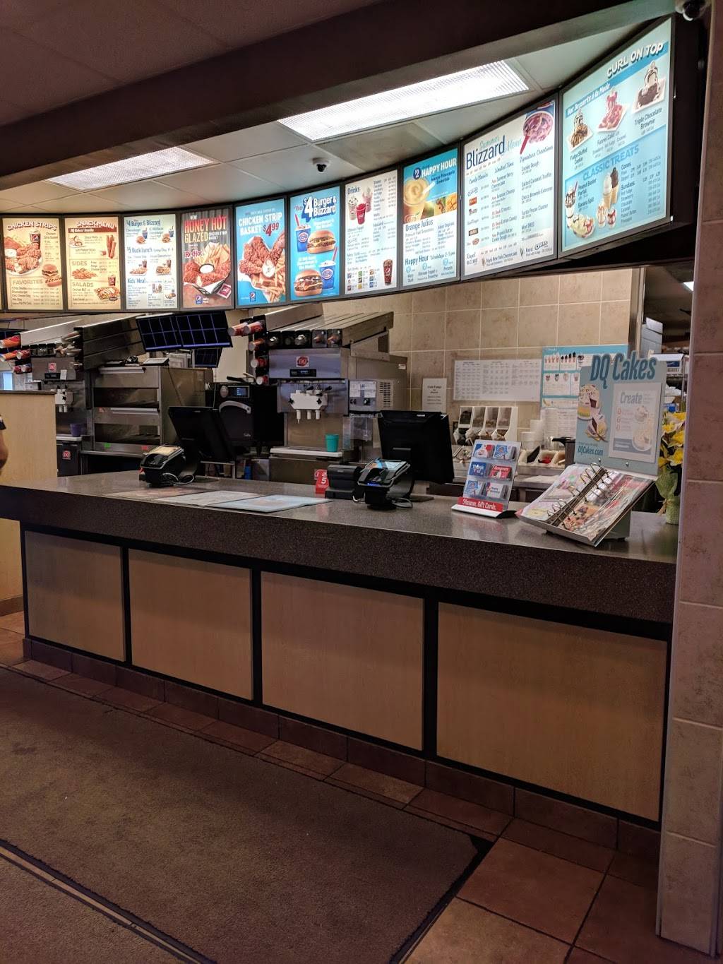 DQ Grill & Chill Restaurant | restaurant | 2015 S Bend Ave, South Bend, IN 46637, USA | 5742711102 OR +1 574-271-1102