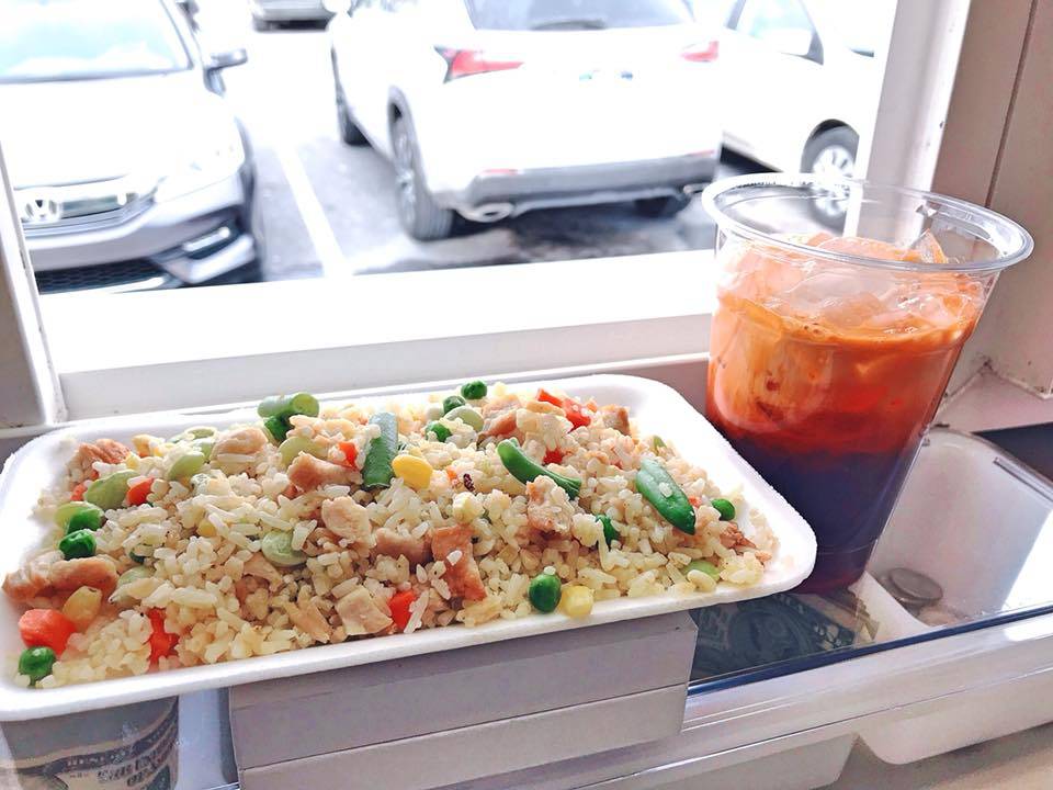 Longs Kitchen | restaurant | 311 Stanley K Tanger Dr, Lancaster, PA 17602, USA | 7176080672 OR +1 717-608-0672