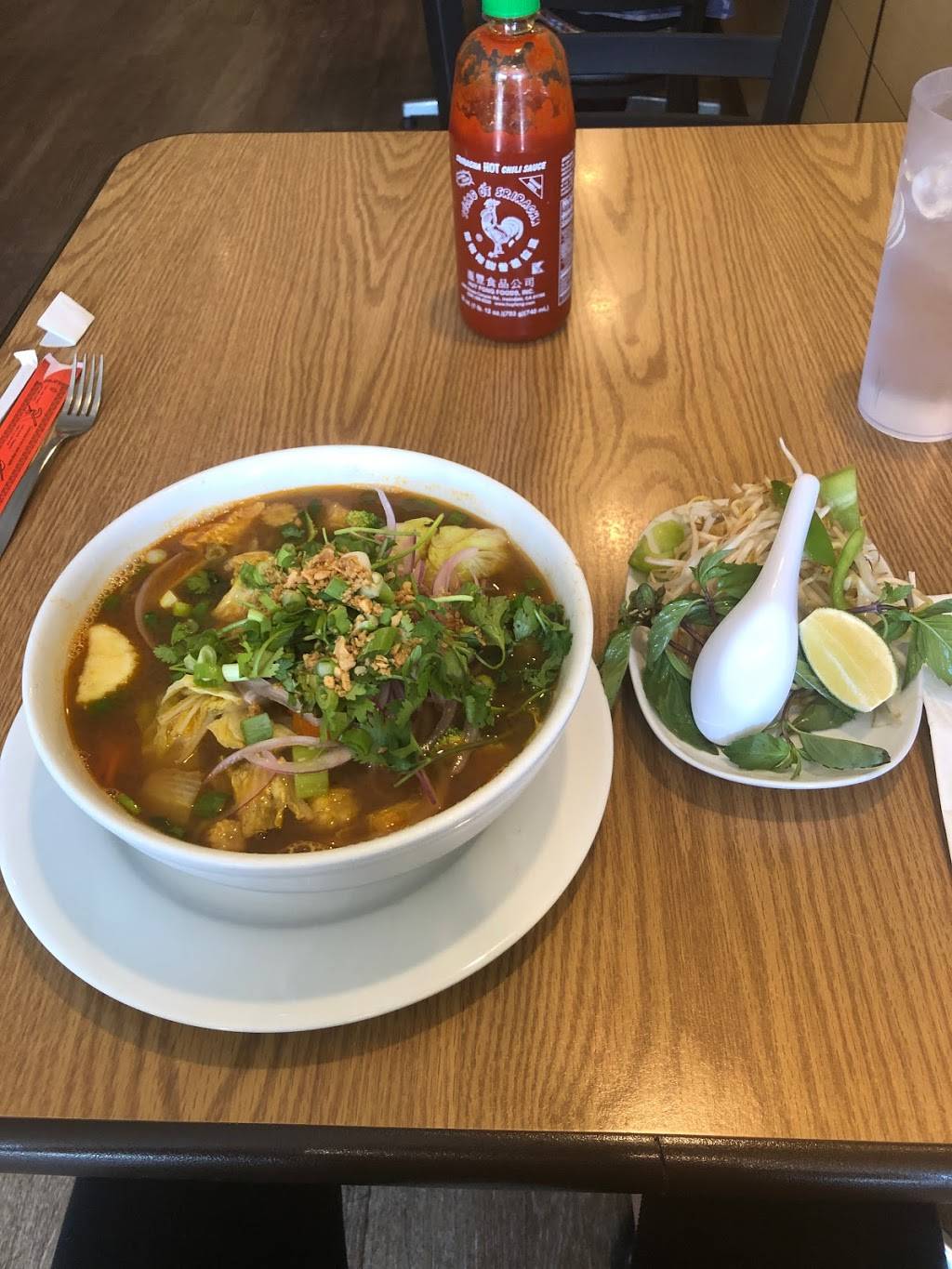 Thai Mango | restaurant | 8008 1300 E, Sandy, UT 84094, USA | 8019309950 OR +1 801-930-9950