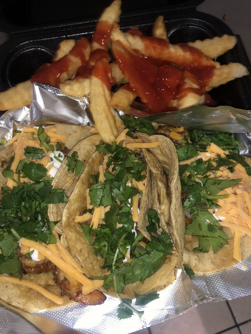 JAYS BACKYARD BBQ | restaurant | 5604 W Division St, Chicago, IL 60651, USA | 7734173830 OR +1 773-417-3830