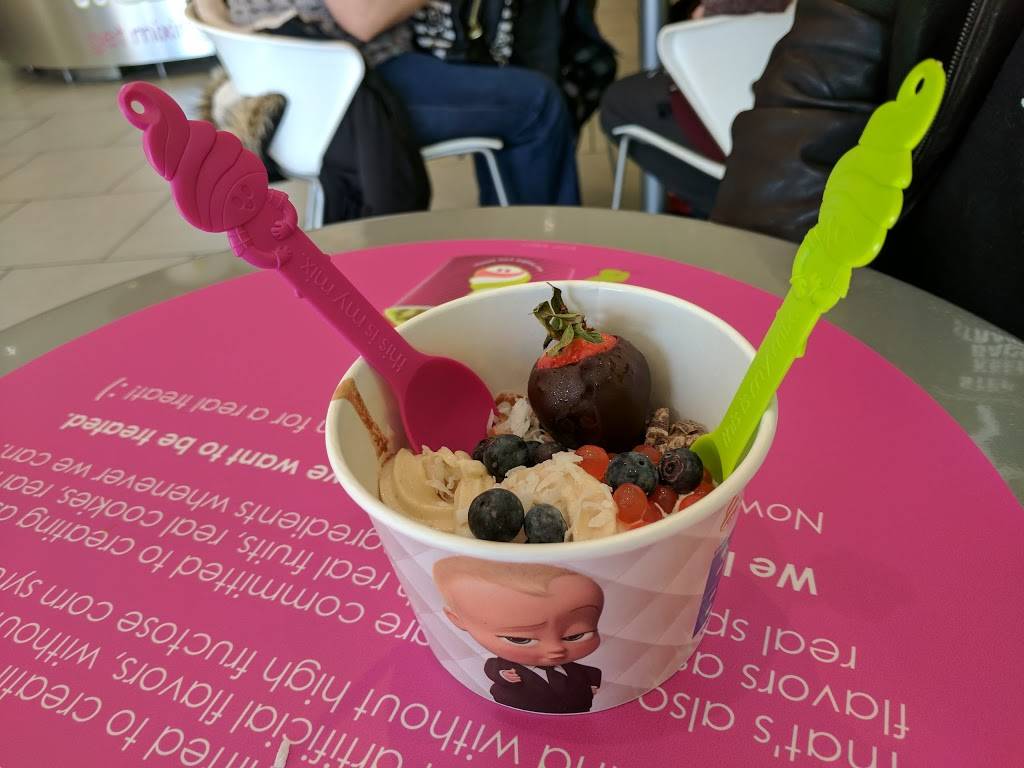 Menchies Frozen Yogurt - Parkville | restaurant | 1991 E Joppa Rd #15, Parkville, MD 21234, USA | 4105137050 OR +1 410-513-7050