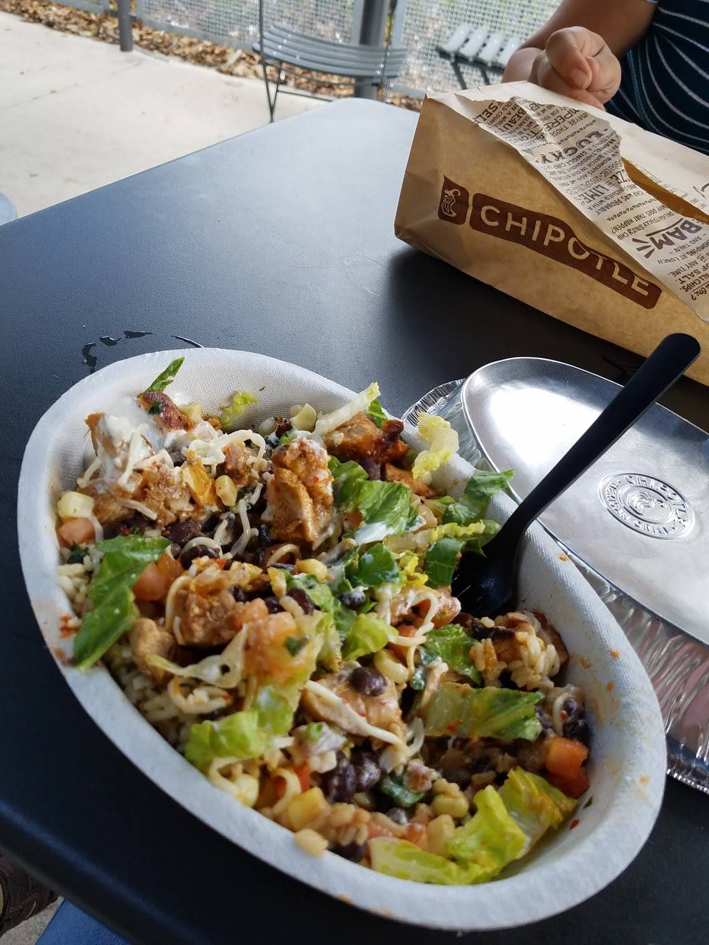 Chipotle Mexican Grill | restaurant | 10149 W Colonial Dr, Ocoee, FL 34761, USA | 4072988120 OR +1 407-298-8120