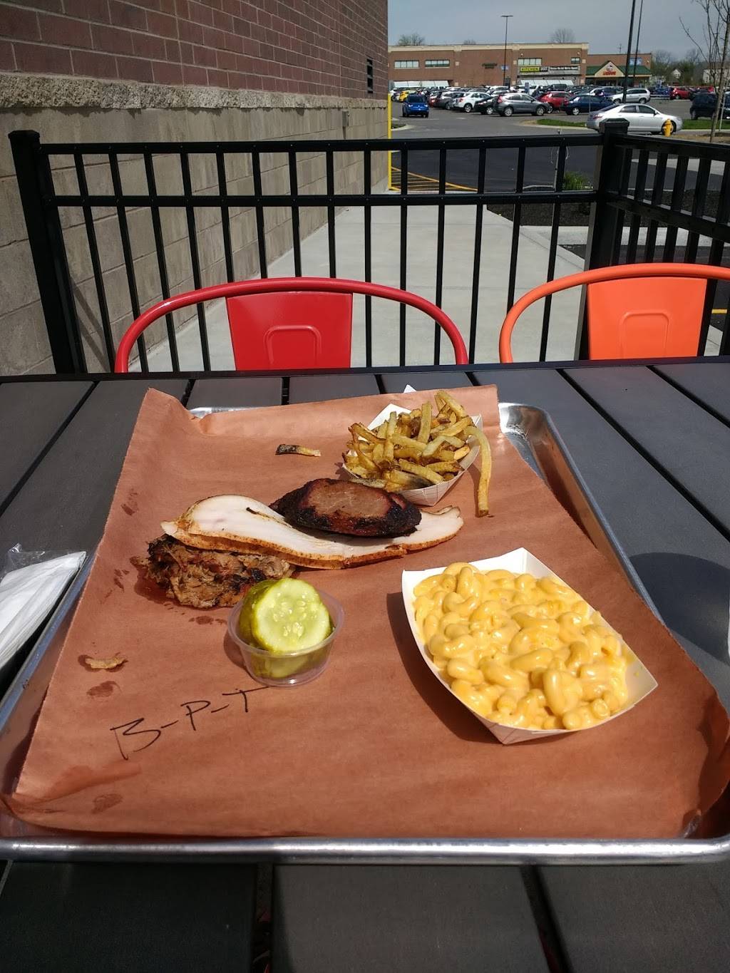 Sugarfire Smoke House | restaurant | 9039 US-42, Union, KY 41091, USA | 8593844100 OR +1 859-384-4100