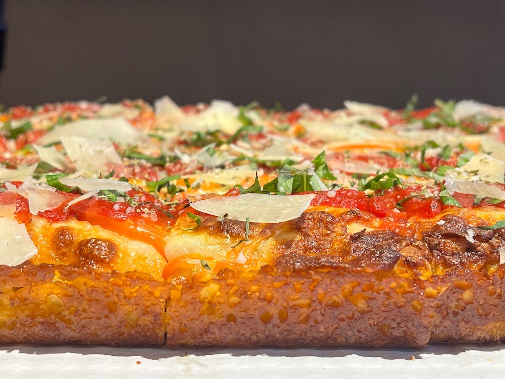 Bacci Pizzeria | restaurant | 1551 Busse Rd, Elk Grove Village, IL 60007, USA | 2247581888 OR +1 224-758-1888