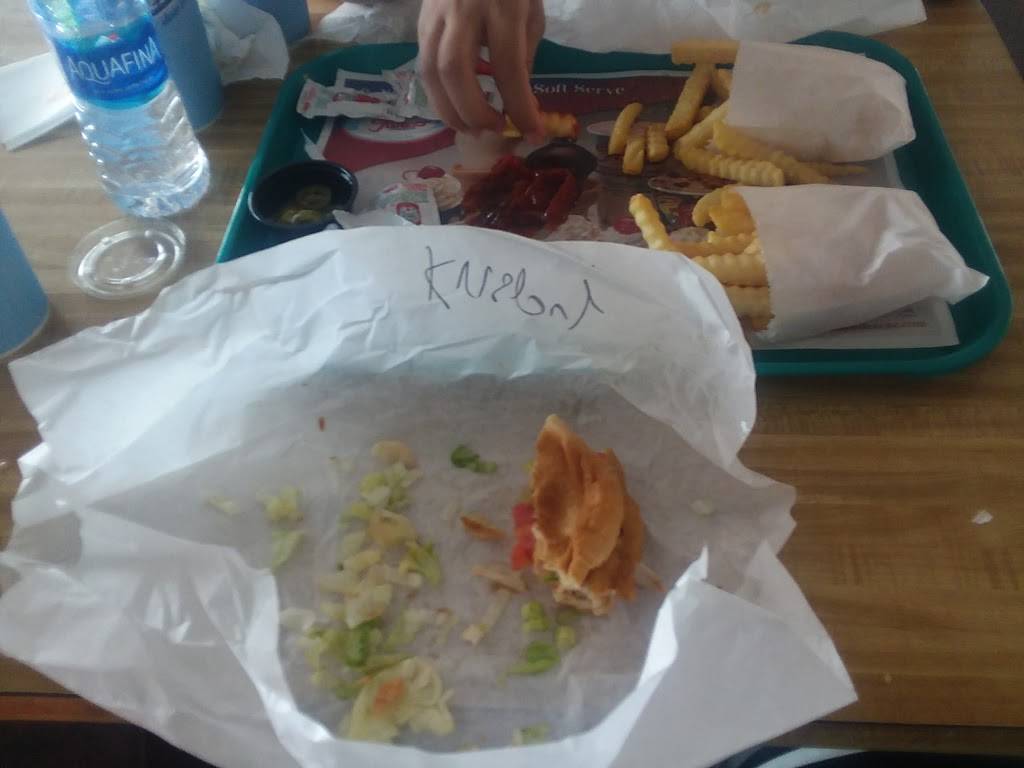 Fosters Freeze | restaurant | 1460 11th St, Reedley, CA 93654, USA | 5596385150 OR +1 559-638-5150