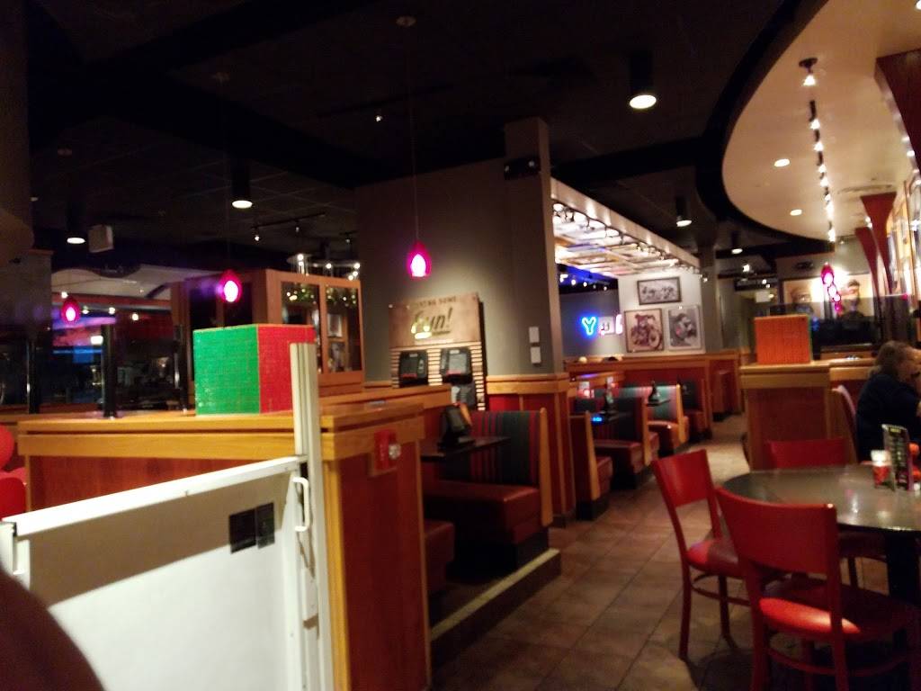 Red Robin Gourmet Burgers and Brews | restaurant | 8200 Perry Hall Blvd #2425, Baltimore, MD 21236, USA | 4109331768 OR +1 410-933-1768