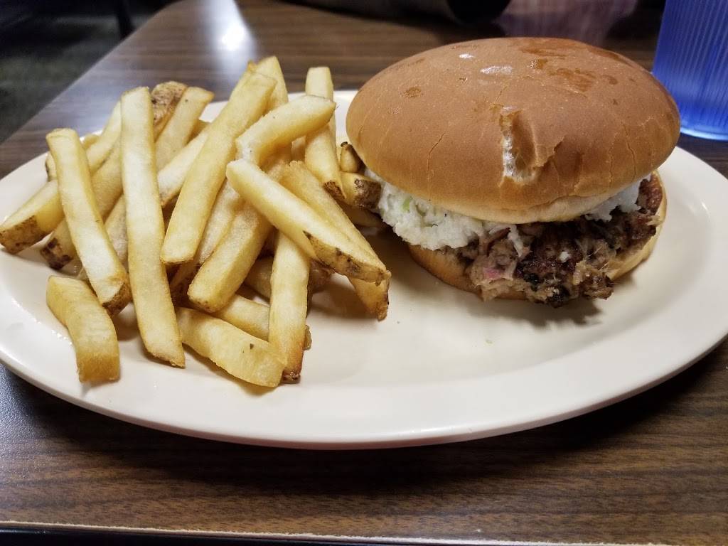 Timberland Restaurant | restaurant | 722 N Madison Blvd, Roxboro, NC 27573, USA | 3365999857 OR +1 336-599-9857