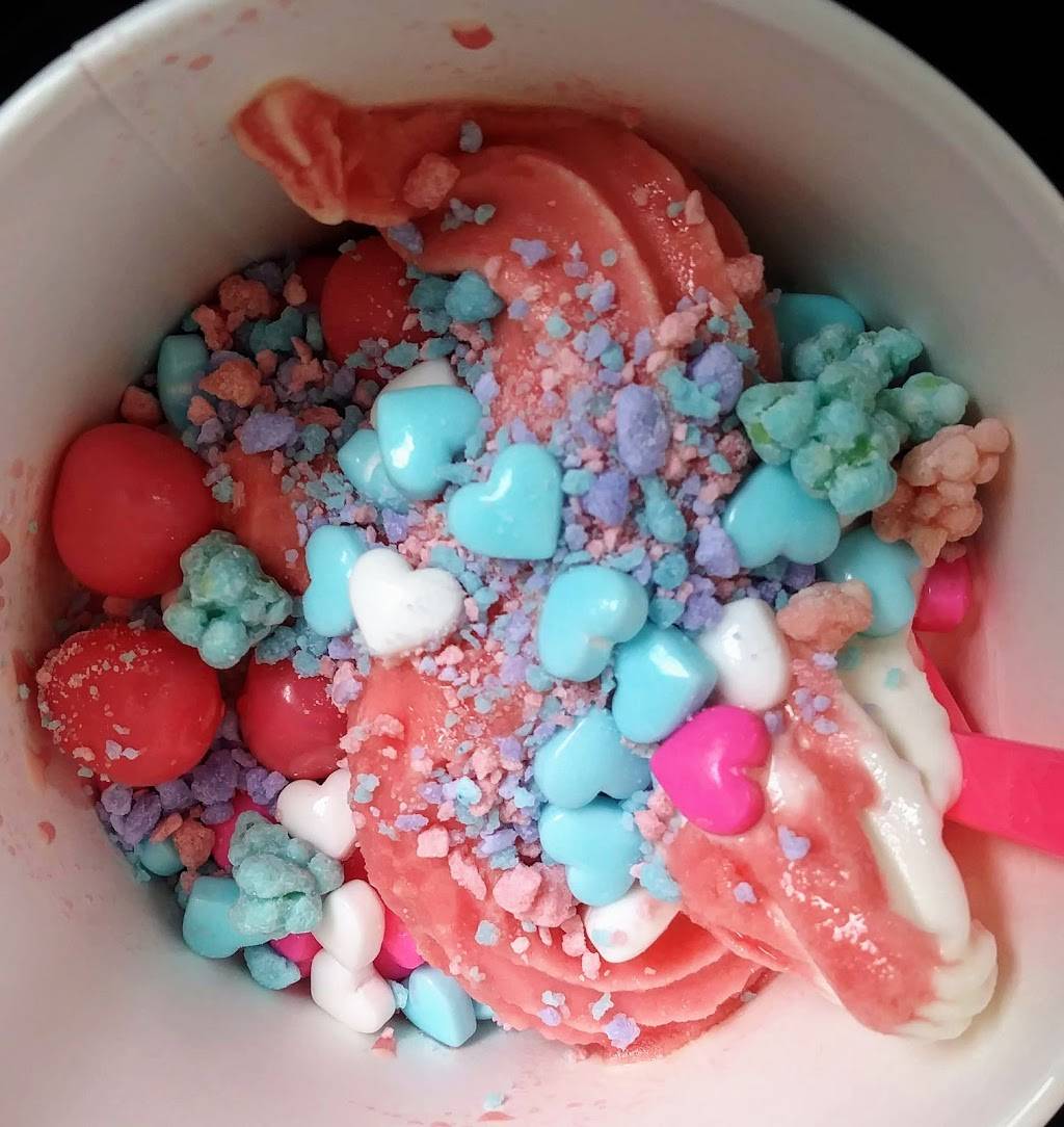 Lemonberry Frozen Yogurt | restaurant | 201 S Court St, Medina, OH 44256, USA | 3307210793 OR +1 330-721-0793