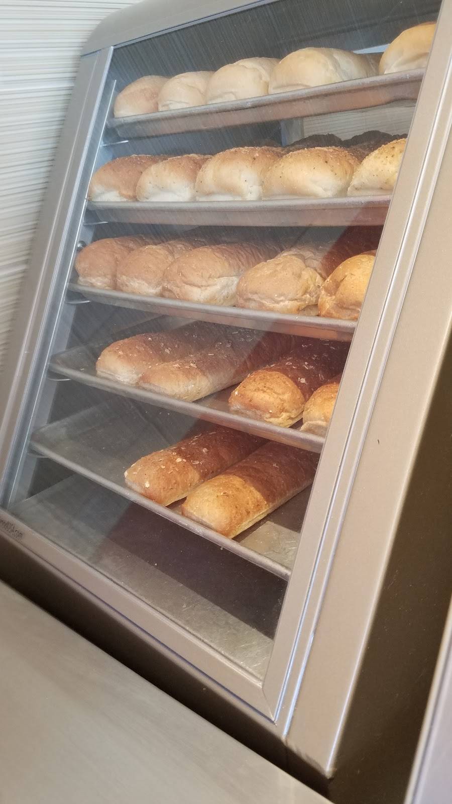 Subway | meal takeaway | 8801 Johnson Dr, Merriam, KS 66102, USA | 9137227827 OR +1 913-722-7827