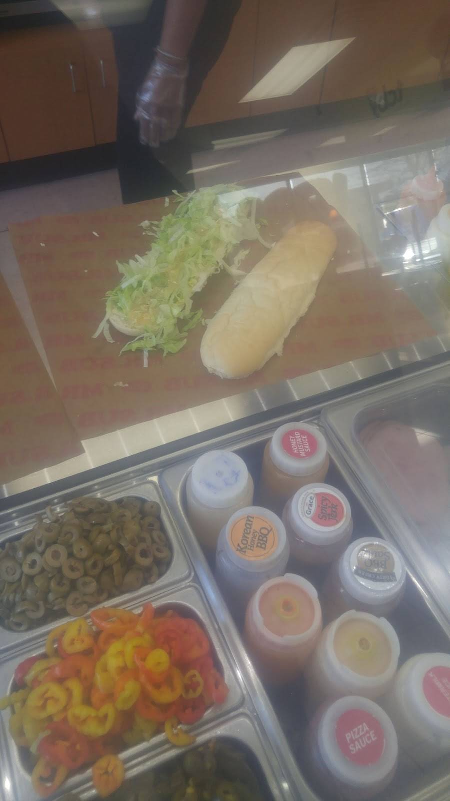 Mr.Sub | restaurant | 334 Dundas St E, Mississauga, ON L5A 1W9, Canada | 9052794484 OR +1 905-279-4484