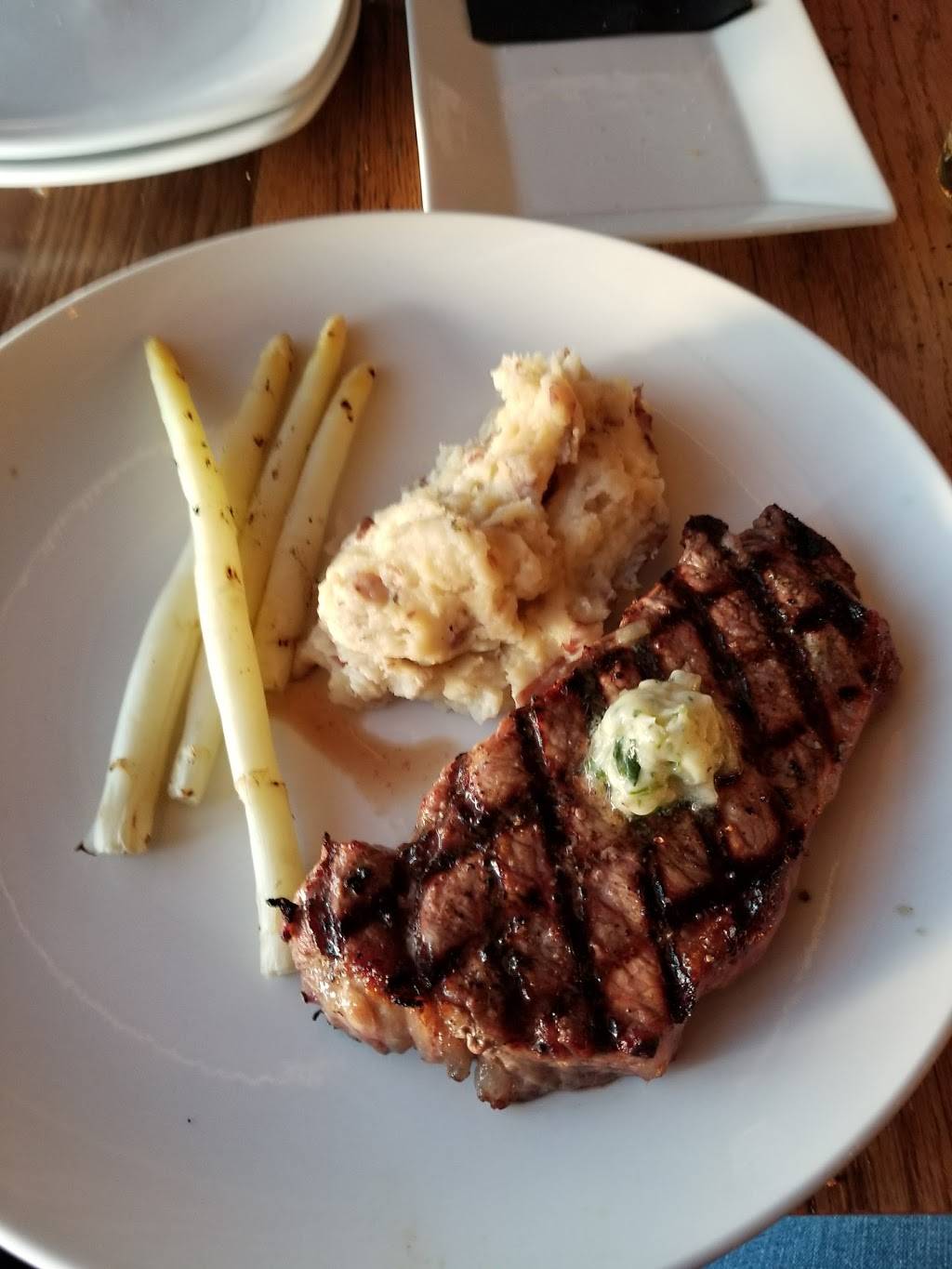 Neat | restaurant | 5175 Transit Rd, Buffalo, NY 14221, USA | 7166326328 OR +1 716-632-6328