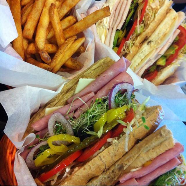 Deli Delicious | restaurant | 2743 Countryside Dr, Turlock, CA 95380, USA | 2092502781 OR +1 209-250-2781