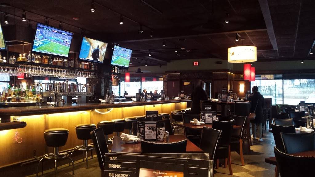 Bar Louie - Bensalem | night club | 600 Rockhill Dr, Bensalem, PA 19020, USA | 2676841360 OR +1 267-684-1360