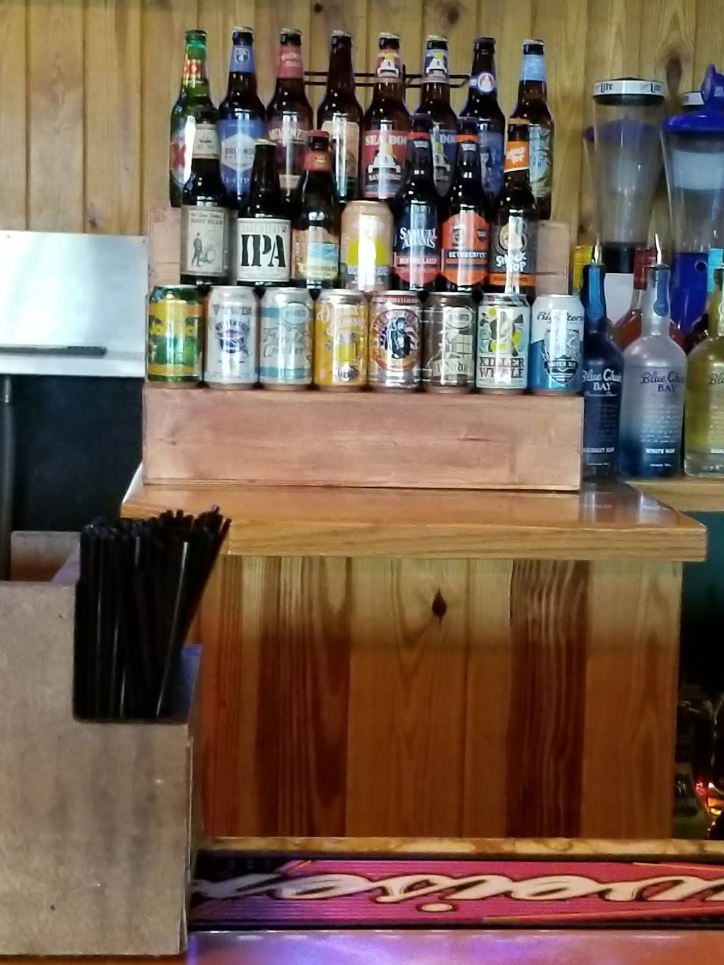 Gators Dockside | restaurant | 12448 Lake Underhill Rd, Orlando, FL 32828, USA | 4072499444 OR +1 407-249-9444