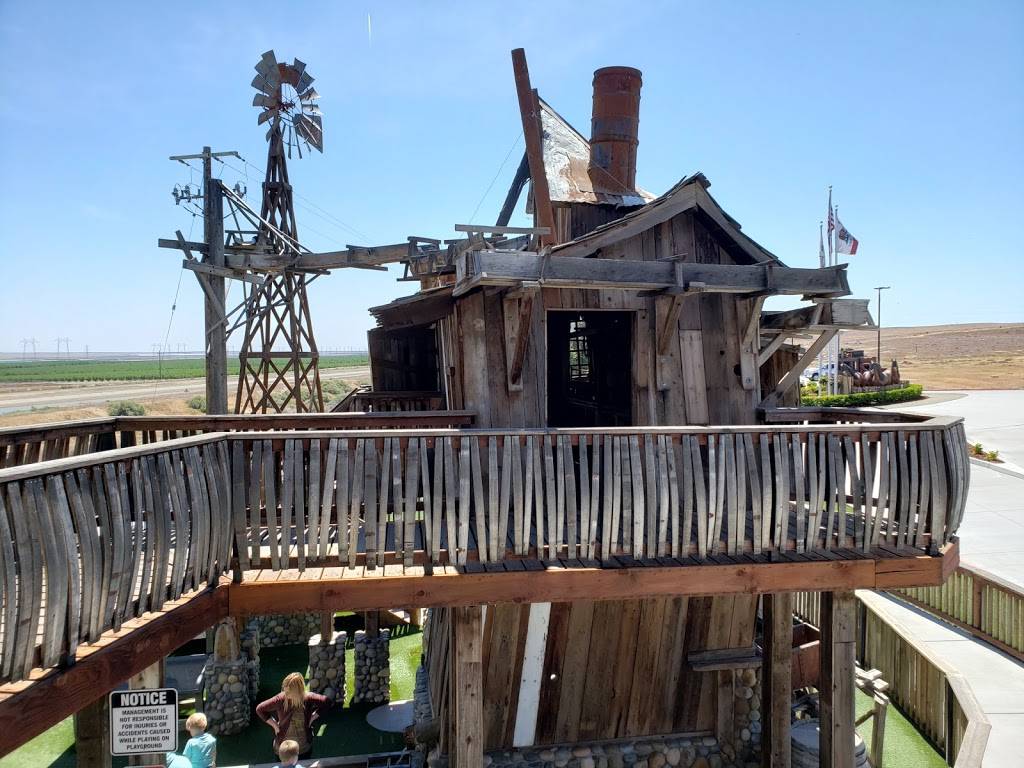 Bravo Farms Restaurant | restaurant | 33341 Bernard Dr, Kettleman City, CA 93239, USA | 5593869750 OR +1 559-386-9750