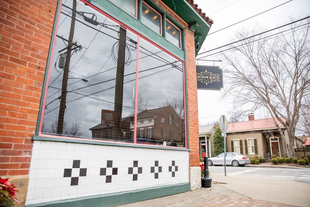 Mothers Ruin | restaurant | 1239 6th Ave N, Nashville, TN 37208, USA | 6159537317 OR +1 615-953-7317