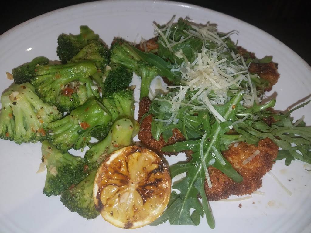 Carrabbas Italian Grill | restaurant | 44695 Schoenherr Rd, Sterling Heights, MI 48313, USA | 5863232652 OR +1 586-323-2652