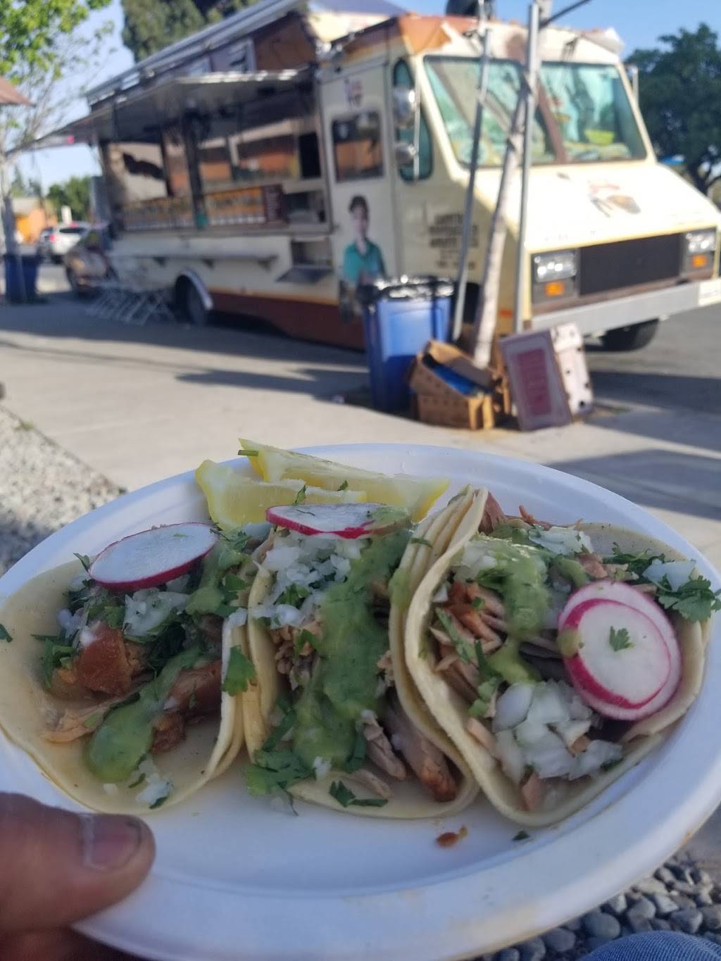 Carnitas Huandacareo | restaurant | 1078-1098 McGinness Ave, San Jose, CA 95127, USA | 4082100959 OR +1 408-210-0959